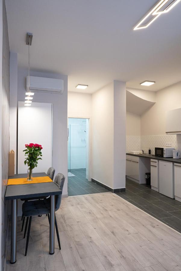 Var Apartman เอ็กเกอร์ ภายนอก รูปภาพ