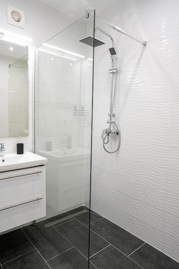 Var Apartman เอ็กเกอร์ ภายนอก รูปภาพ